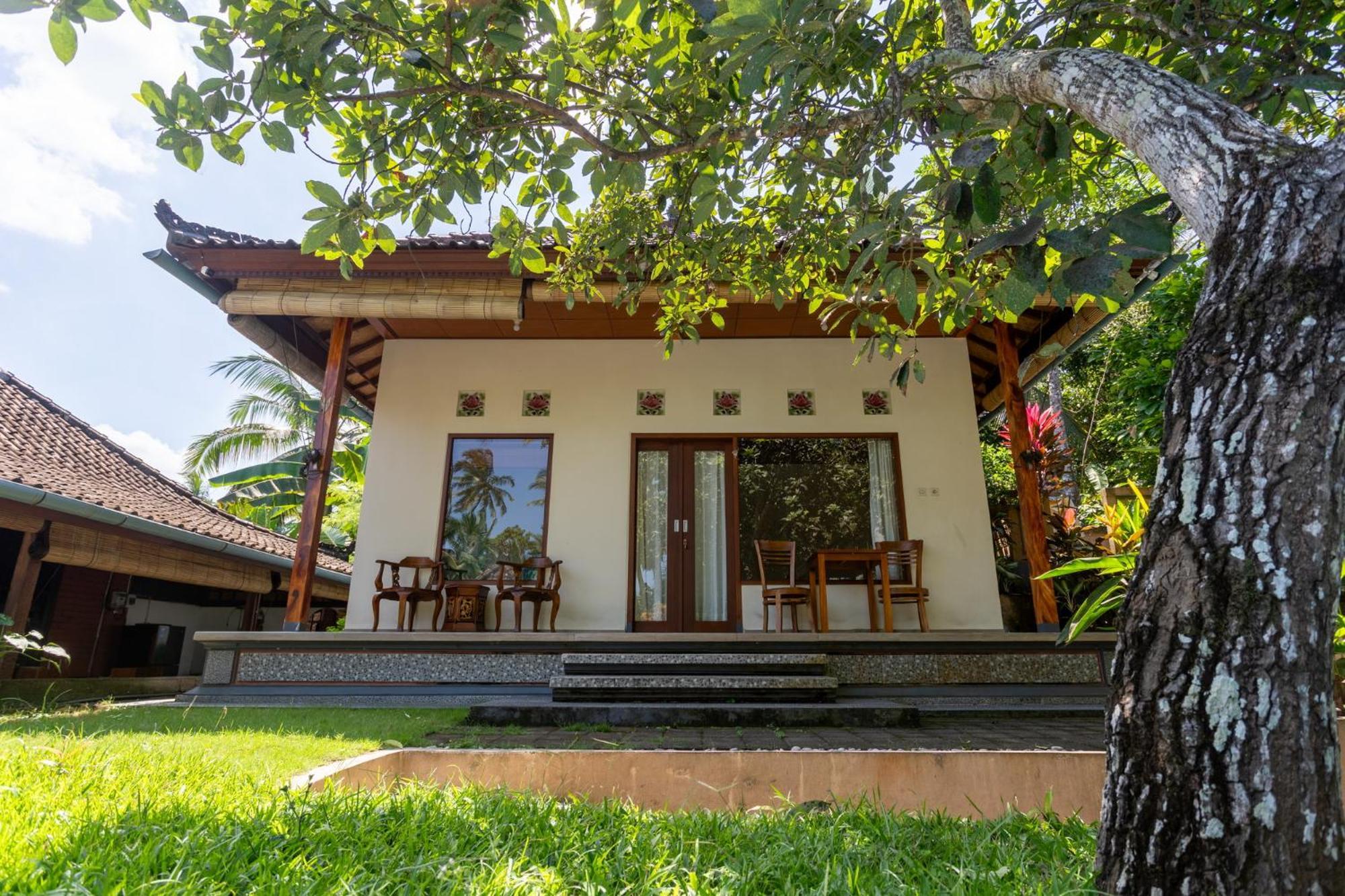 Pondok Hari Baik Balian Exterior photo